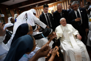 26-Viaje apostólico a Papúa Nueva Guinea: Encuentro con los obispos de Papúa Nueva Guinea y de las Islas Salomón, sacerdotes, diáconos, personas consagradas, seminaristas y catequistas  