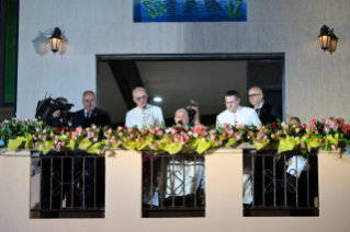30-Viaje apostólico a Papúa Nueva Guinea: Encuentro con los obispos de Papúa Nueva Guinea y de las Islas Salomón, sacerdotes, diáconos, personas consagradas, seminaristas y catequistas  