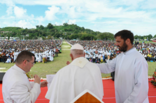18-Apostolic Journey to Papua New Guinea: Meeting with the Faithful of the Diocese of Vanimo  