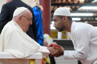 12-Viaje apostólico a Timor Oriental: Encuentro con los jóvenes  