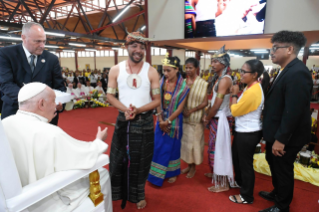 20-Viaje apostólico a Timor Oriental: Encuentro con los jóvenes  