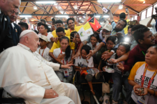 24-Viaje apostólico a Timor Oriental: Encuentro con los jóvenes  