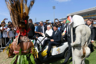 2-Viaggio Apostolico in Papua Nuova Guinea: Incontro con i Giovani 