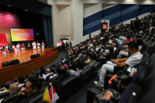 9-Viaje apostólico a Singapur: Encuentro interreligioso con los jóvenes  