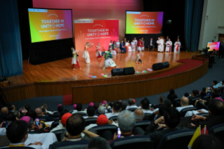 10-Viaje apostólico a Singapur: Encuentro interreligioso con los jóvenes  