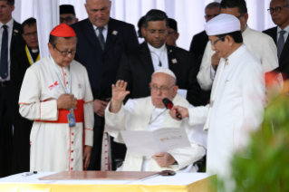 5-Viaje apostólico a Indonesia: Encuentro interreligioso 