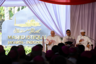 10-Viaje apostólico a Indonesia: Encuentro interreligioso 