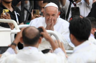 4-Viaje apostólico a Indonesia: Santa Misa 