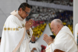 23-Viaje apostólico a Indonesia: Santa Misa 