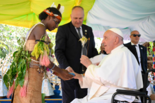 22-Apostolic Journey to Papua New Guinea: Private Meeting with a Group of Missionaries  
