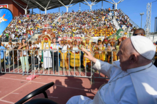 4-Viaje apostólico a Papúa Nueva Guinea: Santa Misa  