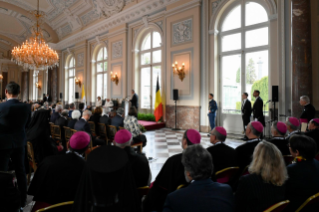 6-Apostolic Journey to Luxembourg and Belgium: Meeting with the Authorities and the Civil Society 