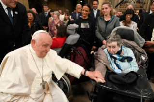 4-Voyage apostolique au Luxembourg : Rencontre avec la communauté catholique