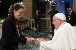 10-Voyage apostolique au Luxembourg : Rencontre avec la communauté catholique