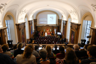 9-Viaggio Apostolico in Belgio: Incontro con i docenti universitari  
