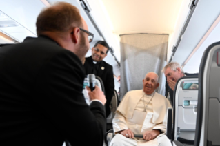 1-Apostolische Reise nach Luxemburg und Belgien: Pressekonferenz auf dem Rückflug nach Rom
