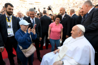 9-Visit to Verona: The Holy Father chairs the meeting "Arena of Peace: Justice and Peace embrace"