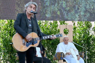 23-Visit to Verona: The Holy Father chairs the meeting "Arena of Peace: Justice and Peace embrace"