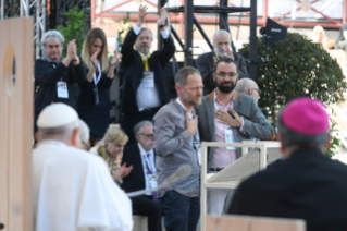 24-Visit to Verona: The Holy Father chairs the meeting "Arena of Peace: Justice and Peace embrace"