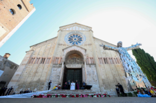 14-Pastoralbesuch in Verona: Begegnung mit Kindern und Jugendlichen