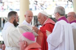 12-Visit to Verona: Eucharistic Concelebration