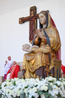 13-Visit to Verona: Eucharistic Concelebration