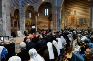 12-Visita a Verona: Incontro con Sacerdoti e Consacrati 