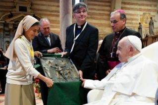 23-Visita a Verona: Incontro con Sacerdoti e Consacrati 