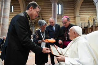 24-Visita a Verona: Incontro con Sacerdoti e Consacrati 
