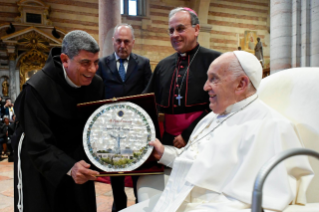26-Visita a Verona: Incontro con Sacerdoti e Consacrati 