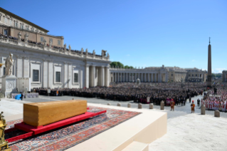 8-Funeral Mass of the Roman Pontiff Francis