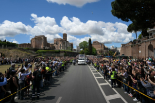 3-Interment of the coffin of the Roman Pontiff Francis