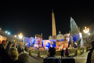 2-Cérémonie d'illumination du sapin de Noël et inauguration de la crèche