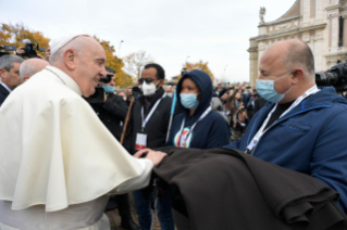 11-Incontro di preghiere e testimonianze in occasione della Giornata mondiale dei Poveri ad Assisi