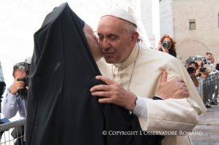 5-Visita del Santo Padre Francesco ad Assisi per la Giornata mondiale di preghiera per la Pace “Sete di Pace. Religioni e Culture in dialogo”