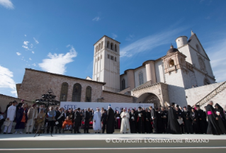21-Besuch von Papst Franziskus in Assisi zum Weltgebetstag für den Frieden “Durst nach Frieden. Religionen und Kulturen im Dialog”