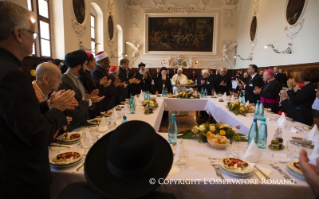 13-Visita del Santo Padre Francisco ad Asís para la Jornada mundial de oraci&#xf3;n por la paz &#x201c;Sed de Paz. Religiones y Culturas en di&#xe1;logo&#x201d;