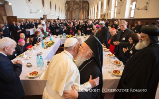 14-Visita del Santo Padre Francesco ad Assisi per la Giornata mondiale di preghiera per la Pace “Sete di Pace. Religioni e Culture in dialogo”