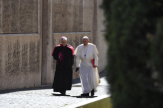 0-À Conferência Episcopal Italiana