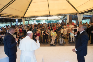 11-Visita del Santo Padre alla Cooperativa OSA a Roma