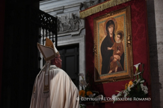 33-Sant&#xed;simo Cuerpo y Sangre de Cristo - Santa Misa y procesión