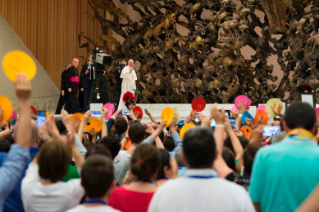 5-Aux participants au Congr&#xe8;s pour les personnes handicap&#xe9;es, organis&#xe9; par la Conf&#xe9;rence &#xe9;piscopale italienne