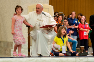 7-Ai Partecipanti al Convegno per Persone Disabili, promosso dalla Conferenza Episcopale Italiana