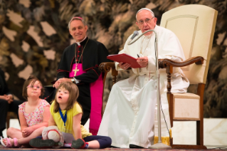 8-Ai Partecipanti al Convegno per Persone Disabili, promosso dalla Conferenza Episcopale Italiana