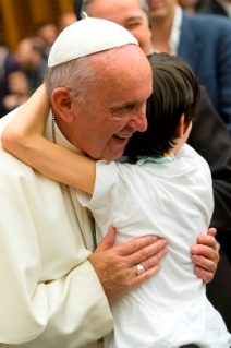 16-Ai Partecipanti al Convegno per Persone Disabili, promosso dalla Conferenza Episcopale Italiana