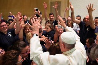 18-Ai Partecipanti al Convegno per Persone Disabili, promosso dalla Conferenza Episcopale Italiana