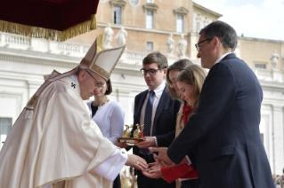 19-Santa Misa del Segundo Domingo de Pascua o de la Divina Misericordia