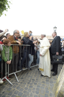 13-Santo Rosario per l'inizio del Mese di Maggio