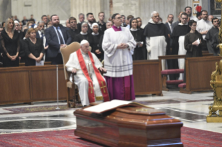 1-Cappella Papale per le Esequie del Signor Cardinale Jozef Tomko