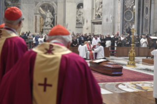 4-Cappella Papale per le Esequie del Signor Cardinale Jozef Tomko